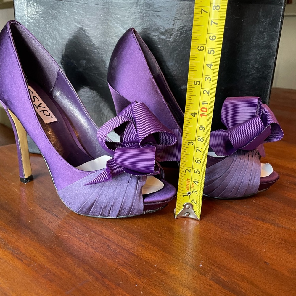 RSVP Caitlyn Purple Satin High Heel with Bow 5M NEW IN BOX!! - Picture 5 of 6